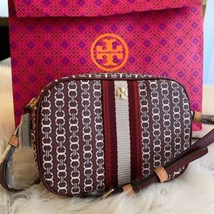 Beautiful new Tory Burch crossbody ♥️
